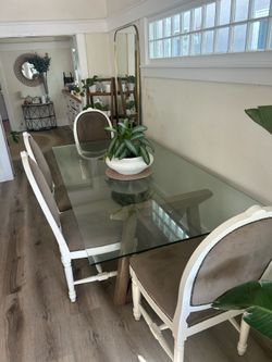 Dining room chair set