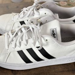 Adidas Tennis Shoes