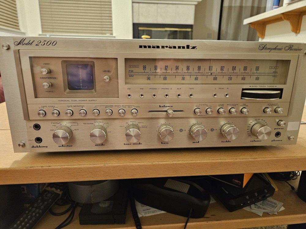 MARANTZ 2500 RECEIVER