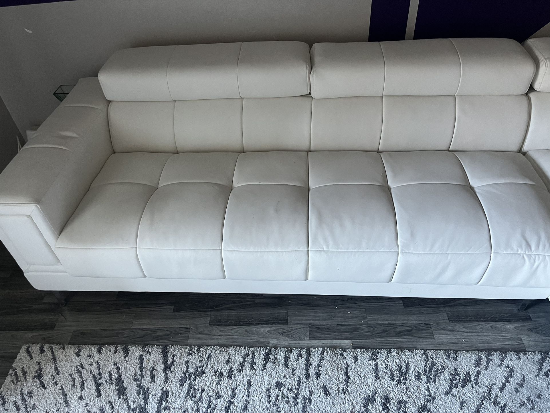 White Couch Gold Mirror 500