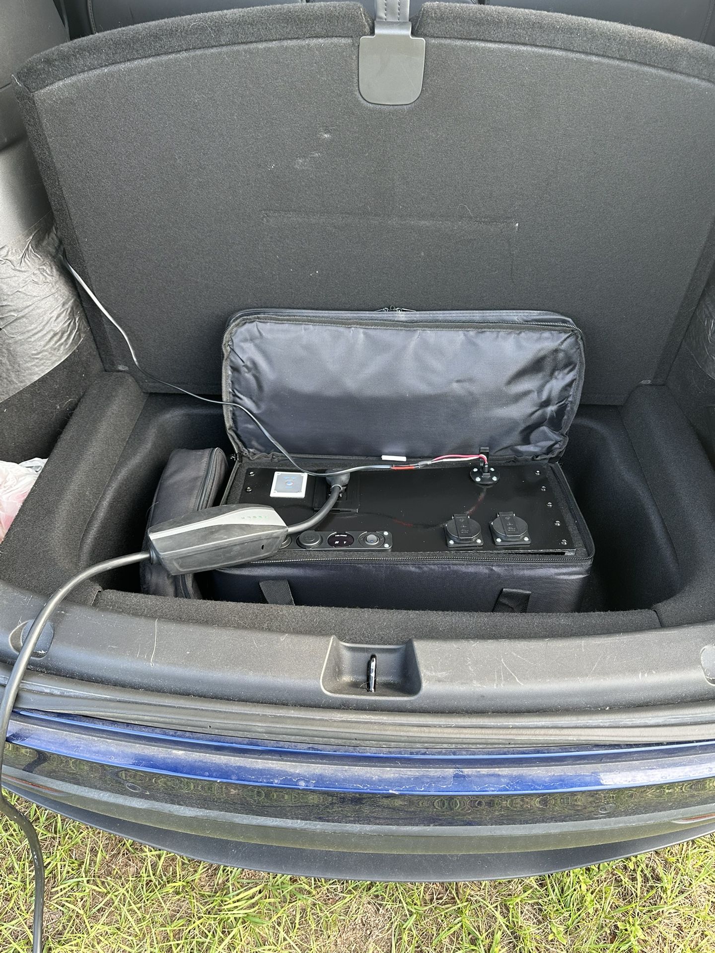 Portable Solar Generator