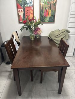 Dining Room Table With 4 Chairs