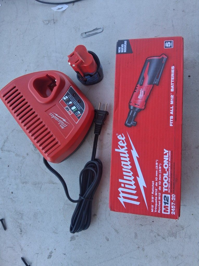 Milwaukee 3/8 Ratchet Kit