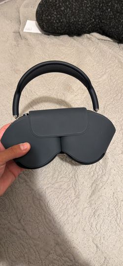 AirPods Pro Max
