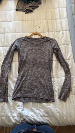 Lululemon Long Sleeve Athletic Top