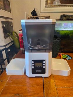 Automatic Pet Feeder - Two Pets - Feeding Timer