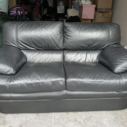 Leather Loveseat(FREE DELIVERY)
