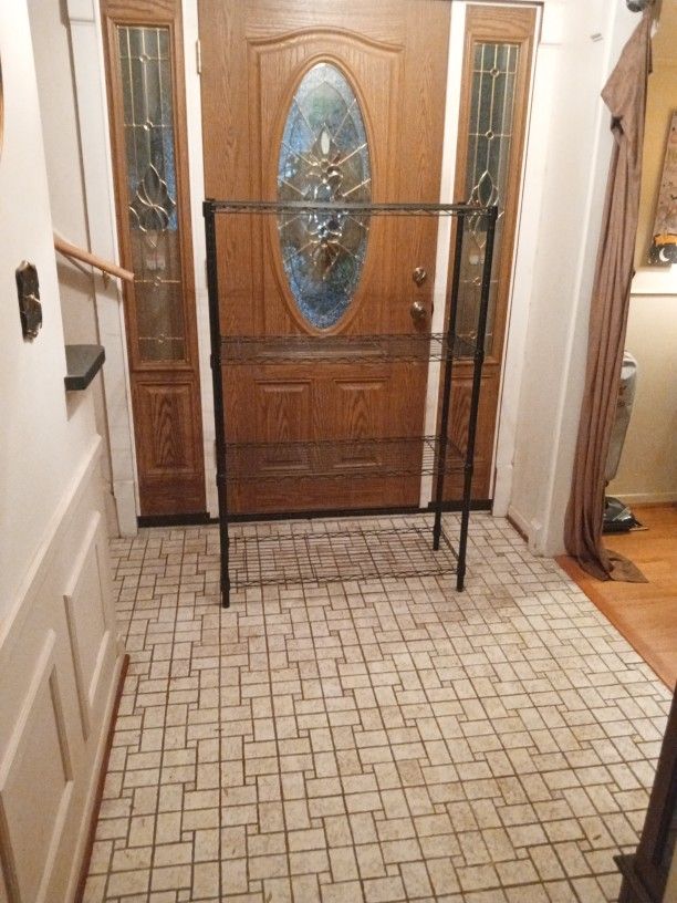 Black Metal Storage Shelf/ Book Shelf