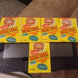 Unopened packs sealed 1990 Fleer Basketball Cards