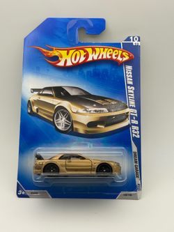 Hot Wheels 2009 Dream Garage - Nissan Skyline GT-R R32 (Gold)