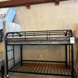 Twin Over Twin Bunk bed 