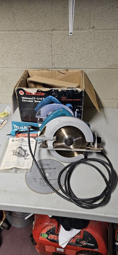 Makita 7 1/4" Circular Saw