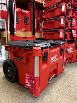 Milwaukee PACKOUT 22 in. Rolling Modular Tool Box Low Profile Handle