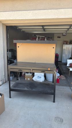 Work desk