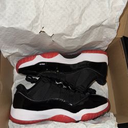 Jordan Bred 11 Low Size 9.5