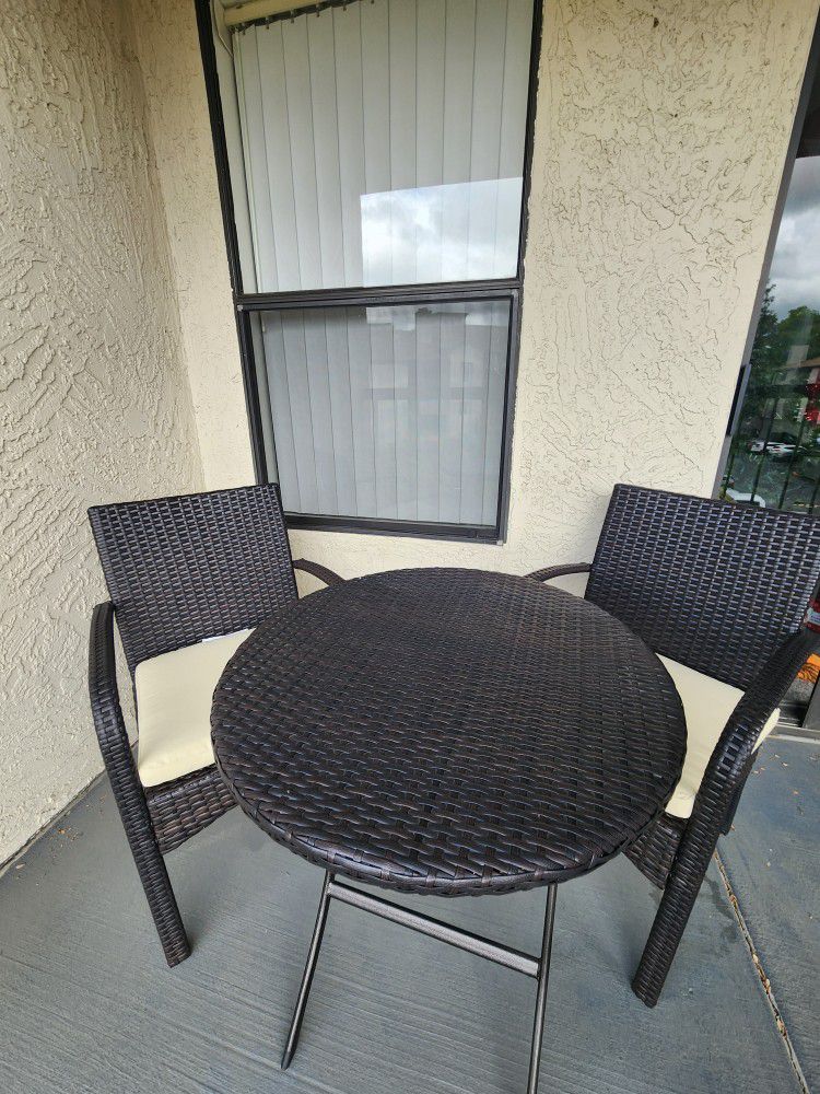 3-Piece Patio Outdoor Dining Set |  Like New