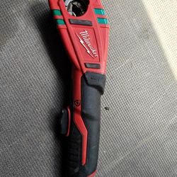 Milwaukee M12 Cordless Copper Tubing Cutter (Bare Tool