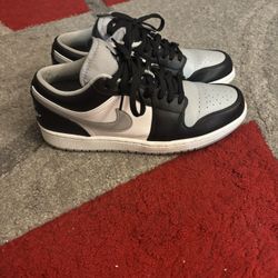 JORDAN 1S GREAT PRICE SZ 8.5