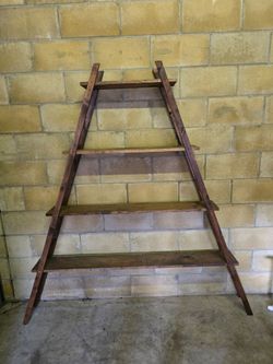 Wall shelf