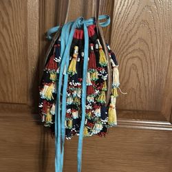 A common Thead Shoulder Bag 