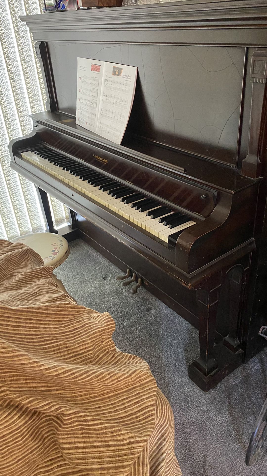 Piano Upright