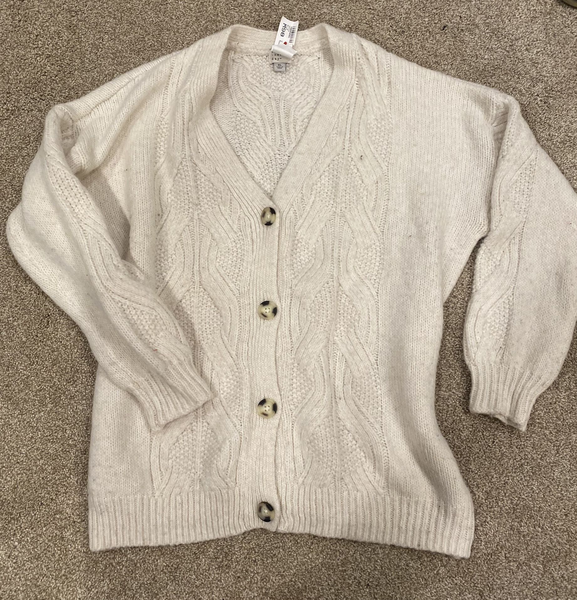 Women’s Size XL Cardigan Sweater $8