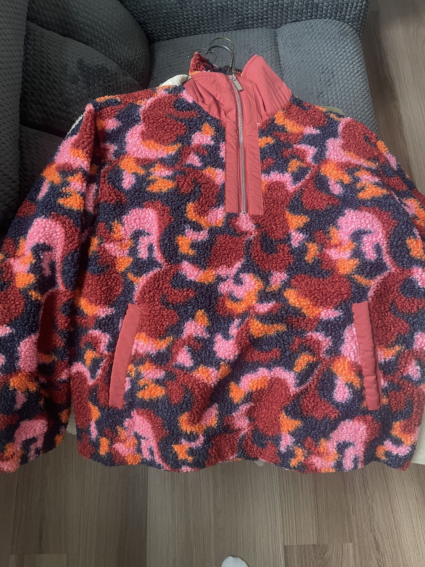 Medium Wool Pullover