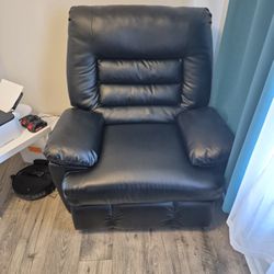 Royal Blur Recliner/back massager/cup holder