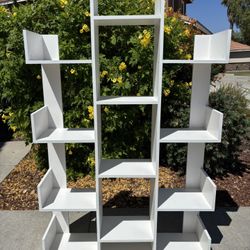White Geometric Modern 13 Shelf Bookcase Excellent Condition 