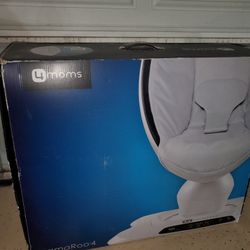 4moms mamaRoo 4 Multi-Motion Baby Swing + Safety Strap Fastener, Bluetooth Baby Swing with 5 Unique Motions, Nylon Fabric, Grey