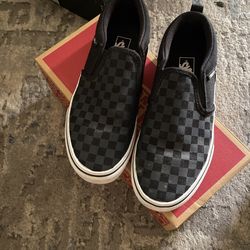 Vans Boys Asher (like New) 6.5Y