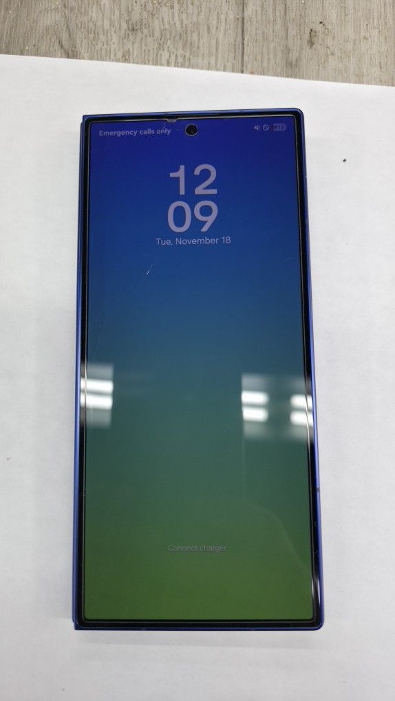 Samsung Galaxy Z Fold 7 **INNER SCREEN IS DAMAGED**