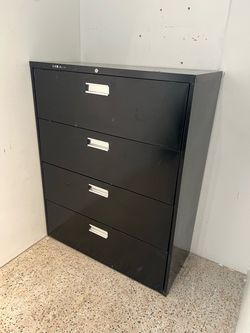 4 drawer File Cabinet