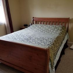 Bedroom set