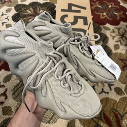 Yeezy 450 M10.5