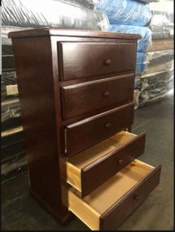 5 Pinewood Dresser
