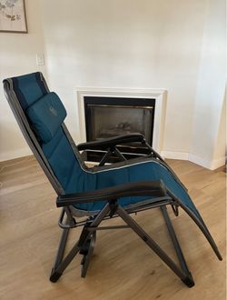 Outdoor Reclining Lounge Chair with Cushion
