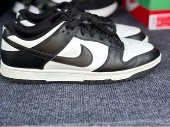 Nike Dunk panda, 11 men’s