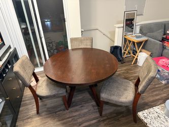 Round table