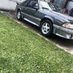 1988 Ford Mustang