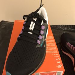 Nike Flex Shoes Size 7