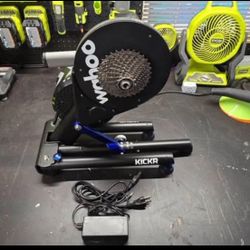 Wahoo Kicker Smart Trainer