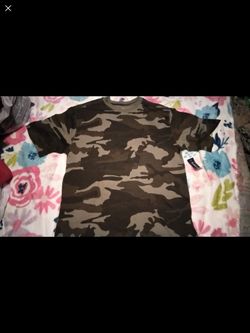 BOYS SZ XL (14-16) CAMO T-shirt. NWT