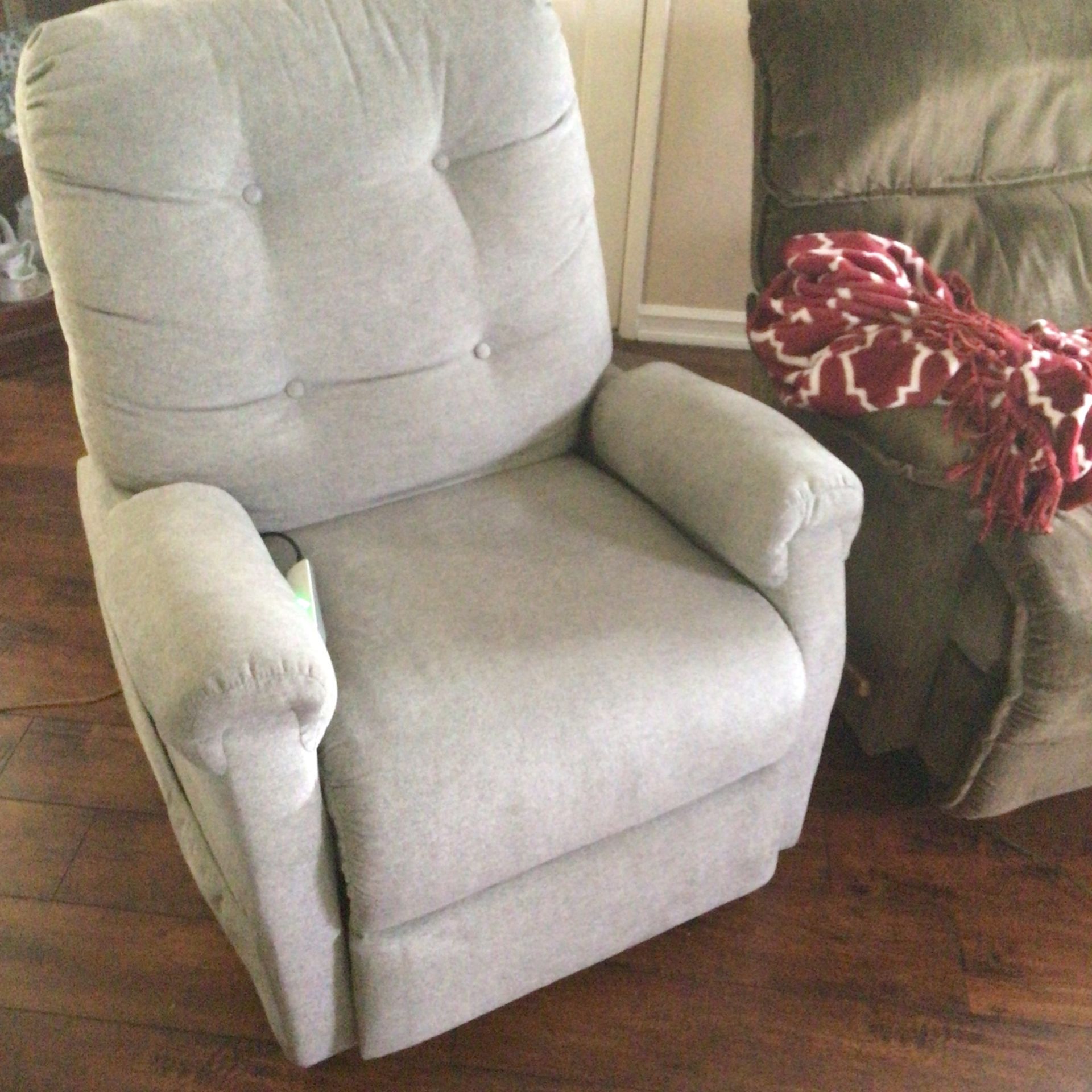Lift Chair for Sale in Oak Glen, CA OfferUp