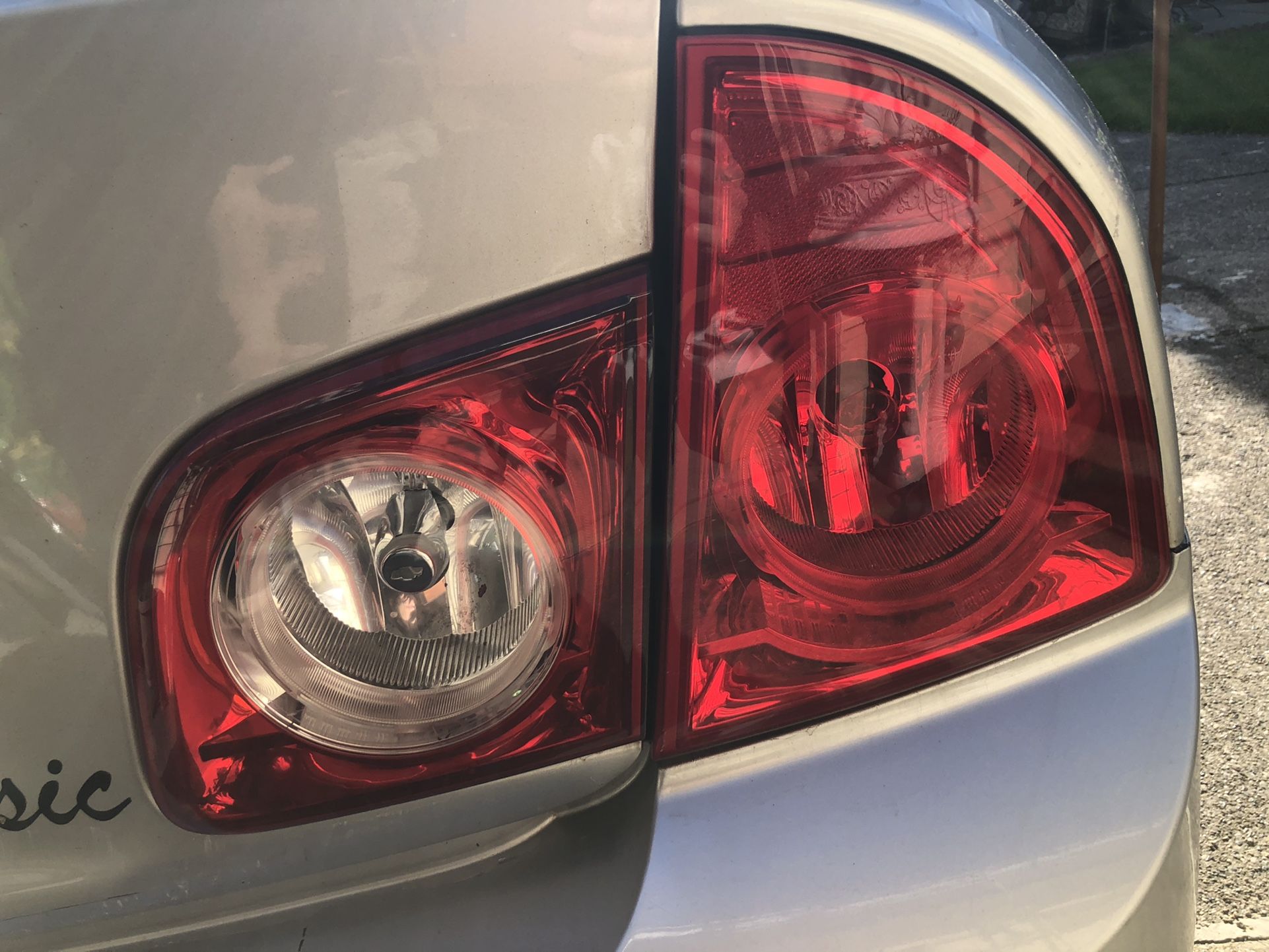 Chevy Malibu Right Tail Light 