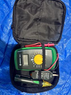 Greenlee DM-20 Digital Multimeter with Case