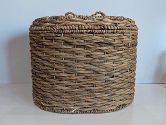 Woven Water Hyacinth Storage Basket With Lid Natural Boho Organizer Bin