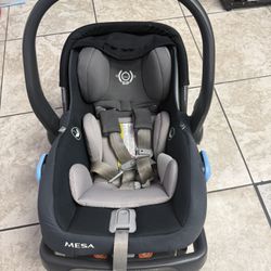 Uppa Baby Mesa Car Seat With 2  Bases