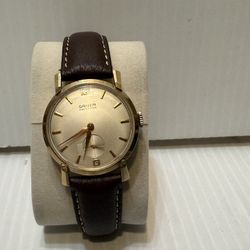 Vintage Gruen Precision Men's Mechanical Wristwatch in Solid 14k Gold, 1960's