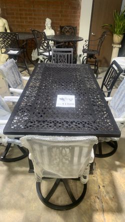 New Patio furniture dining set